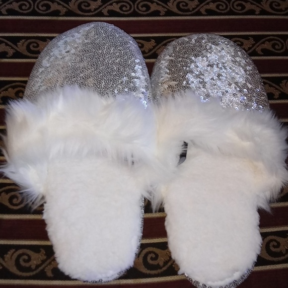 Soft & Cozy Sequin Slippers with Faux Fur Trim - Picture 2 of 2